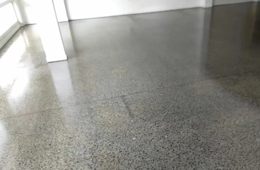 шлифованный бетонный пол